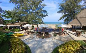 Lanta Castaway Beach Resort 3*